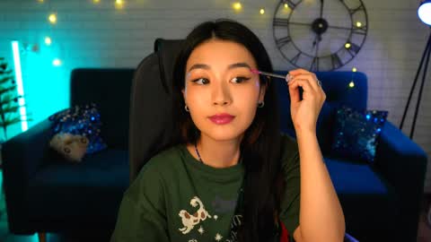 hannarosie online show from December 2024 04:19:02 PM