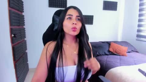 Snapshot of hannarusso chatting on March 2026 06:35:02 PM Hanna online show from March 2026 06:35:02 PM