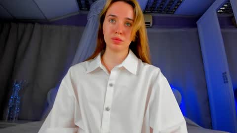 Hannavanilla online show from June 2026 11:13:01 PM