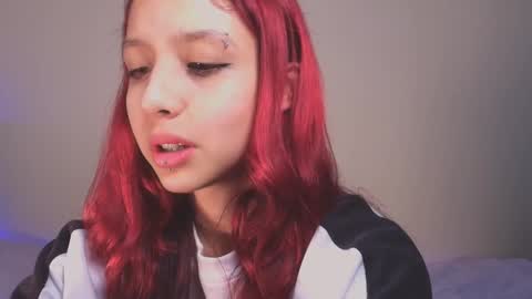 Snapshot of hanniesmile_ chatting on January 2026 12:16:02 AM Hannie online show from January 2026 12:16:02 AM