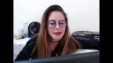 hanny_333 online show from January 2025 01:45:02 PM