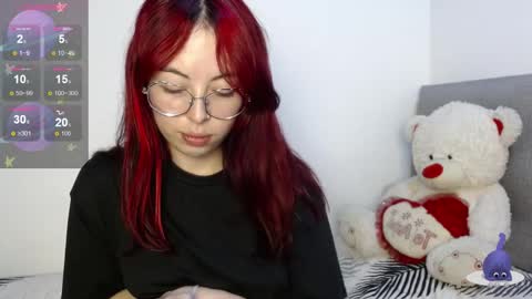 Snapshot of hanny_e chatting on November 2025 01:28:02 AM hanny online show from November 2025 01:28:02 AM