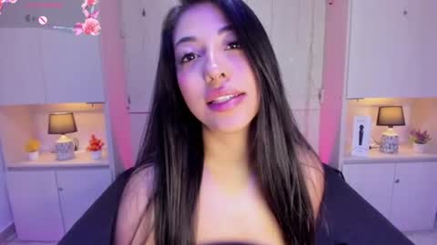 hannyk_ online show from June 2026 04:17:02 AM