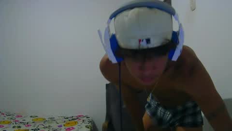 Snapshot of hansel_take chatting on May 2026 06:24:01 PM hansel_take online show from May 2026 06:24:01 PM