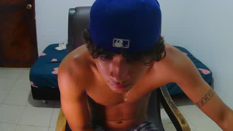 Snapshot of hansel_take chatting on June 2026 10:20:01 PM hansel_take online show from June 2026 10:20:01 PM