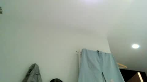 hansjegezoien online show from June 2026 06:07:01 PM