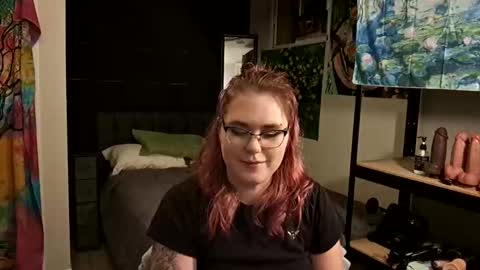 Snapshot of happy4youlive chatting on September 2025 07:22:02 AM happy4youlive online show from September 2025 07:22:02 AM
