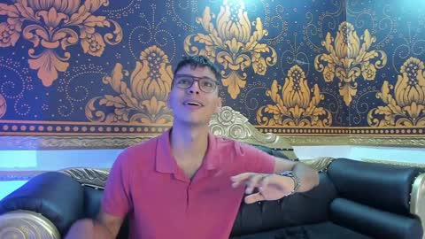 happy_cream_ online show from December 2024 06:33:01 PM