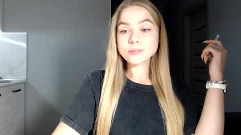 Snapshot of happy_fox_ chatting on October 2025 07:36:02 PM happy_fox_ online show from October 2025 07:36:02 PM