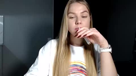 Snapshot of happy_fox_ chatting on October 2025 10:10:01 PM happy_fox_ online show from October 2025 10:10:01 PM