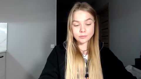 Snapshot of happy_fox_ chatting on February 2026 06:37:02 PM happy_fox_ online show from February 2026 06:37:02 PM