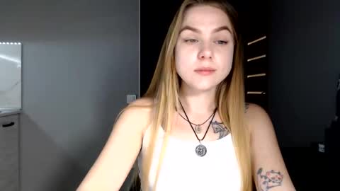 Snapshot of happy_fox_ chatting on March 2026 08:35:02 PM happy_fox_ online show from March 2026 08:35:02 PM