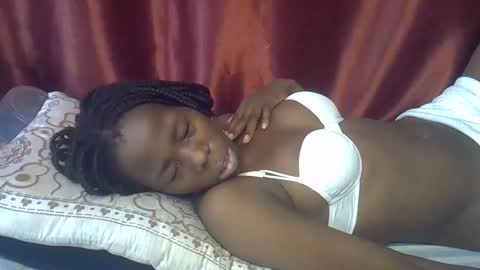 Snapshot of happy_kienyeji chatting on November 2025 08:16:02 AM happy_kienyeji online show from November 2025 08:16:02 AM