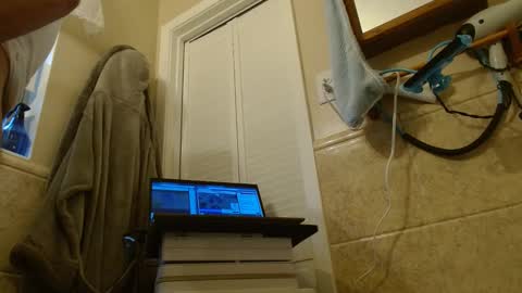 Snapshot of happyhogan1 chatting on January 2025 06:38:02 PM Jhonassmann12 online show from January 2025 06:38:02 PM