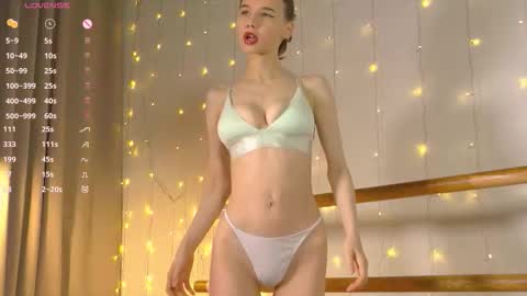 Snapshot of happynewdear chatting on February 2026 12:51:02 AM Evy online show from February 2026 12:51:02 AM