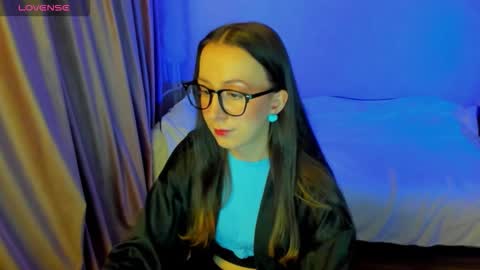 Stephanie online show from March 2026 08:04:01 PM