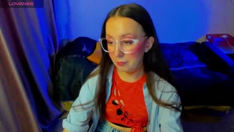 Stephanie online show from June 2026 06:05:02 PM