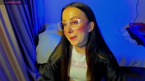 Stephanie online show from June 2026 07:18:02 PM