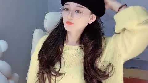 Snapshot of happysweetie168 chatting on December 2024 03:21:02 AM Daisy online show from December 2024 03:21:02 AM