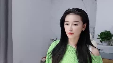 Snapshot of happysweetie168 chatting on December 2025 02:44:02 PM Daisy online show from December 2025 02:44:02 PM