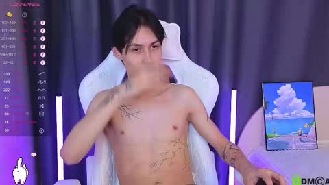 Snapshot of hard__fantasy chatting on November 2025 08:18:01 PM Mark online show from November 2025 08:18:01 PM