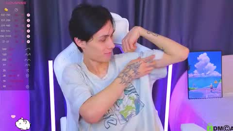 Snapshot of hard__fantasy chatting on December 2025 07:44:01 PM Mark online show from December 2025 07:44:01 PM