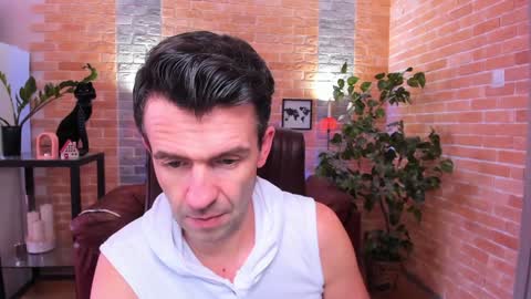 Steve online show from February 2025 10:48:02 AM