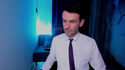 Steve online show from October 2025 03:29:02 PM