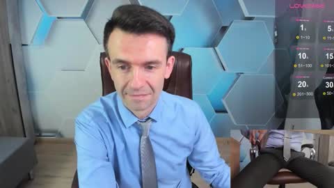 Snapshot of hard_and_juici chatting on February 2026 12:01:02 PM Steve online show from February 2026 12:01:02 PM