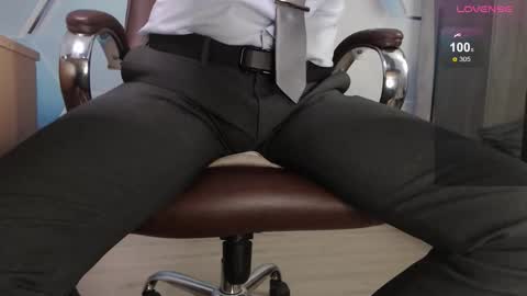 Snapshot of hard_and_juici chatting on February 2026 03:37:02 AM Steve online show from February 2026 03:37:02 AM