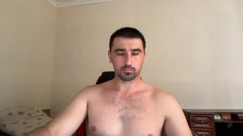Snapshot of hard_to_obey chatting on June 2026 10:14:02 AM Vadim online show from June 2026 10:14:02 AM