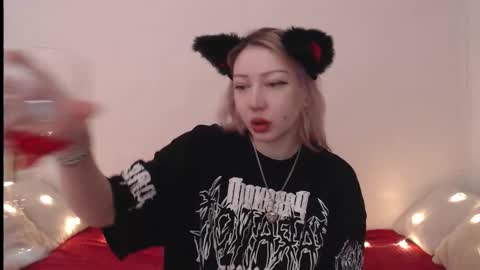 Snapshot of hardcore_x chatting on February 2026 10:16:02 PM Emily online show from February 2026 10:16:02 PM