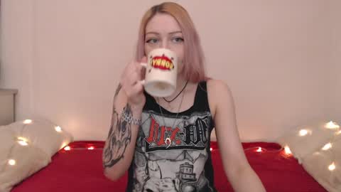 Emily online show from April 2026 09:09:02 PM