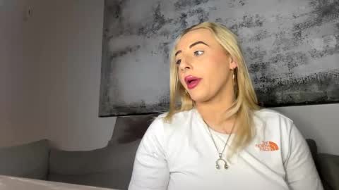 Snapshot of hardcoreslutxx chatting on January 2025 09:50:01 PM hardcoreslutxx online show from January 2025 09:50:01 PM