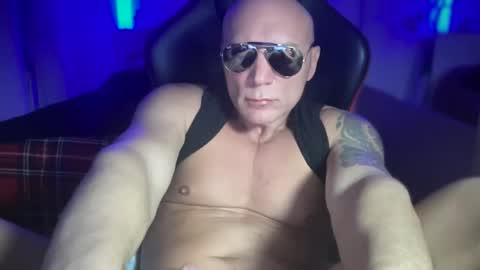 Snapshot of hardmattsteel chatting on December 2024 02:32:02 AM MATTSTEEL - ITALIAN STALLION online show from December 2024 02:32:02 AM