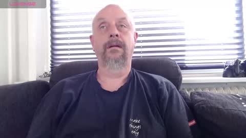 MrLazy online show from September 2025 11:43:01 AM