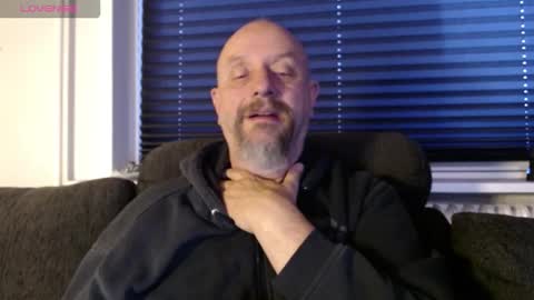 MrLazy online show from October 2025 07:03:02 AM