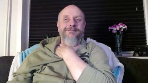 MrLazy online show from February 2026 12:58:02 AM