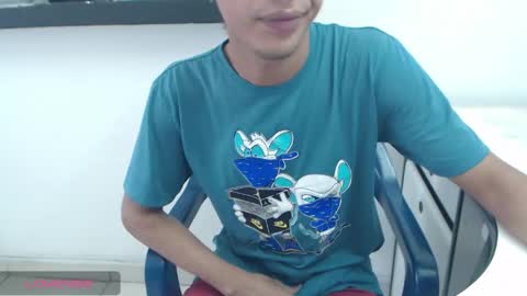 Snapshot of hardsexlove08 chatting on May 2026 05:09:02 PM Andres Dean online show from May 2026 05:09:02 PM