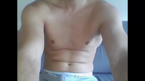 Snapshot of hardwanker75 chatting on September 2025 08:19:01 AM hardwanker75 online show from September 2025 08:19:01 AM