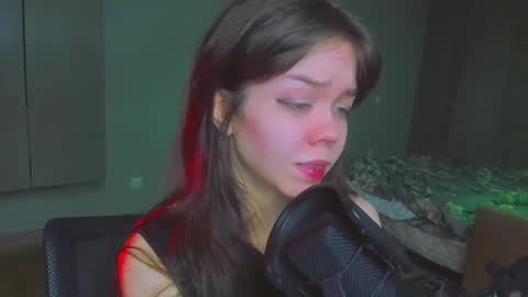 Snapshot of haribo_asmr chatting on January 2025 05:04:02 PM Miss Hari online show from January 2025 05:04:02 PM
