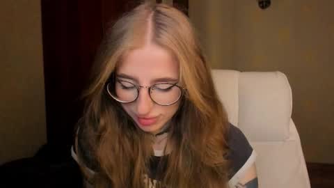 Julia online show from November 2025 05:21:01 AM