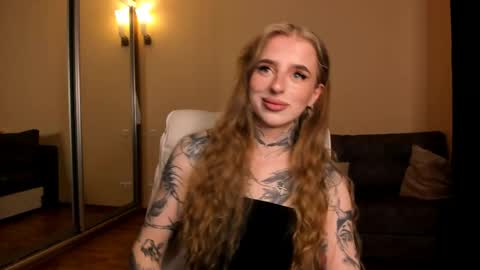 Julia online show from April 2026 05:41:02 AM