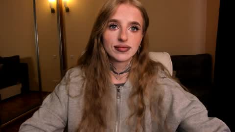 Julia online show from April 2026 05:23:01 AM