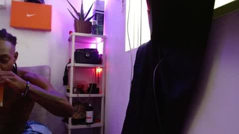 Snapshot of harley_quinnn111 chatting on December 2024 08:57:02 PM harley_quinnn111 online show from December 2024 08:57:02 PM