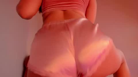 Annie online show from December 2024 09:28:02 AM