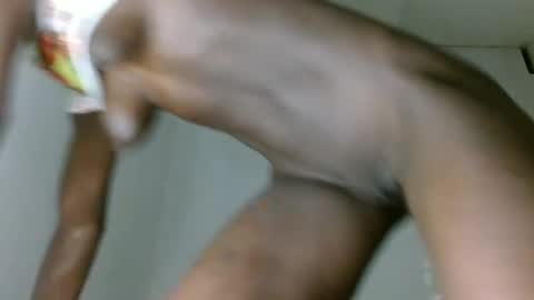 Snapshot of harleys_ebony chatting on December 2024 11:07:01 PM harleys_ebony online show from December 2024 11:07:01 PM