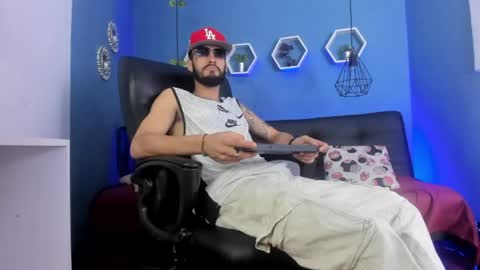 harold_999 online show from April 2026 11:25:02 PM