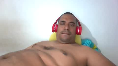 Snapshot of harpechediaz chatting on February 2025 01:45:01 AM ricardo online show from February 2025 01:45:01 AM
