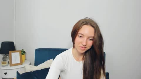 Snapshot of harperbeauty chatting on September 2025 03:11:01 PM harperbeauty online show from September 2025 03:11:01 PM